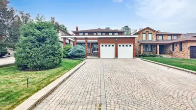 71 Fairview Road W, Mississauga, On L5b 1k7
