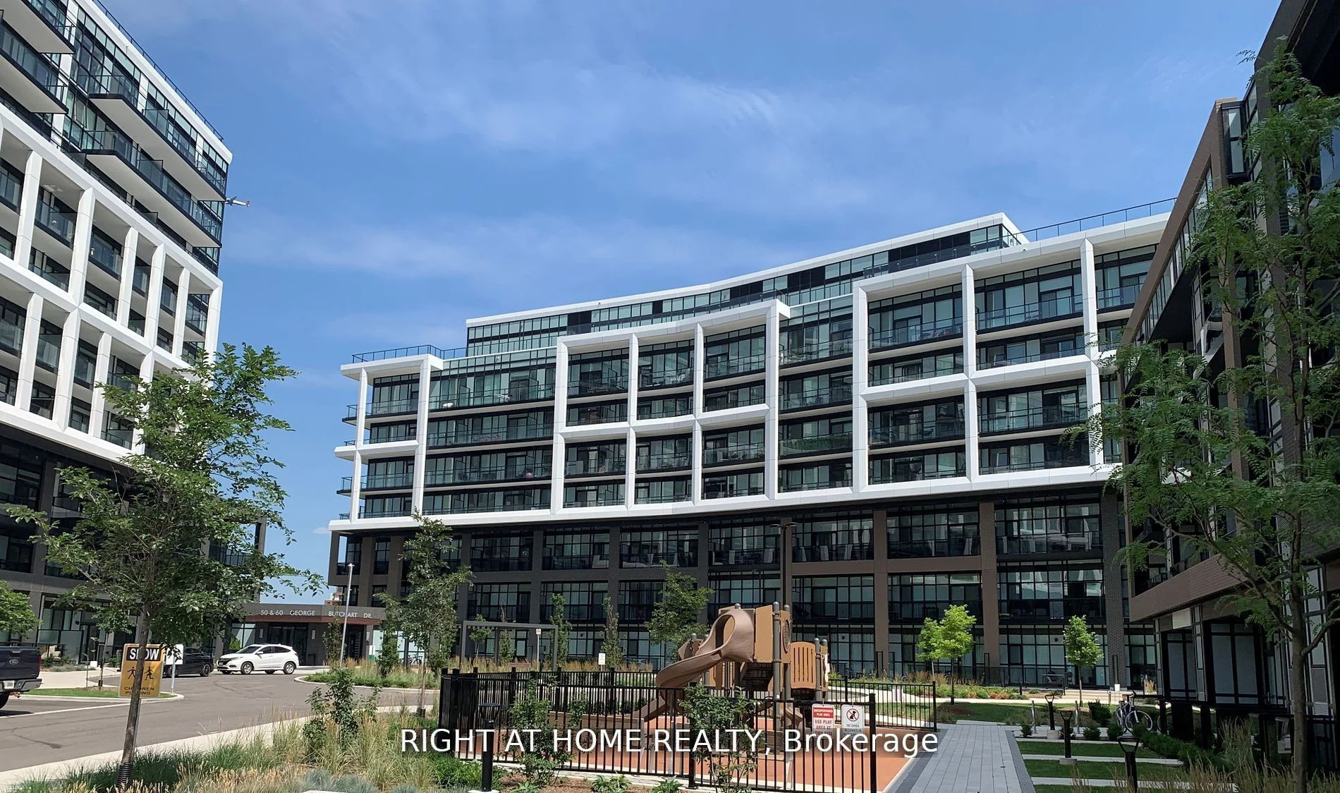 60 George Butchart Drive 509, Toronto W05, ON M3K 0E1