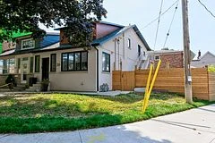 28 Silverthorn Avenue 2, Toronto W03, ON M6N 3J7
