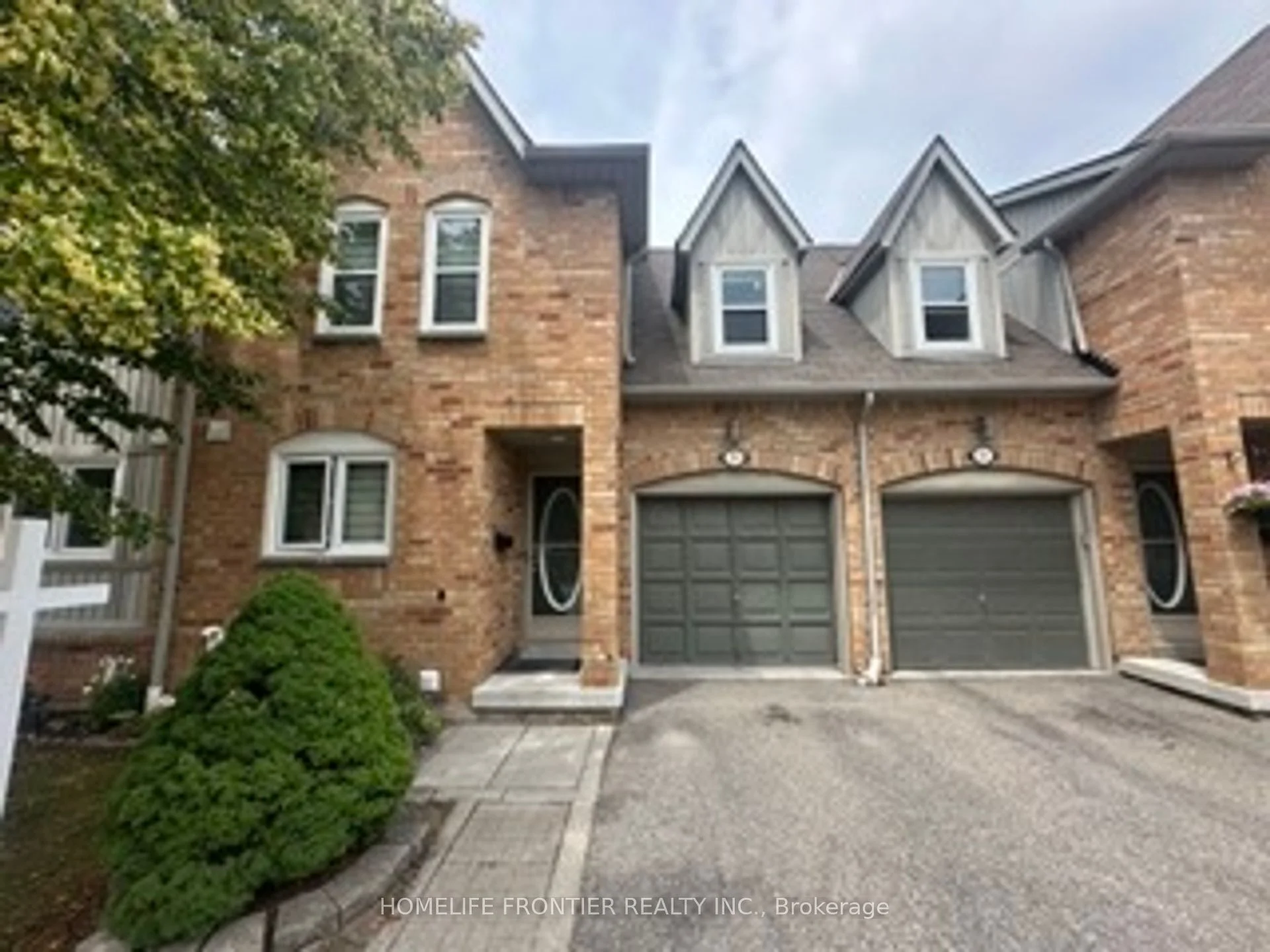 5865 Dalebrook Crescent 2B, Mississauga, ON L5M 5X1