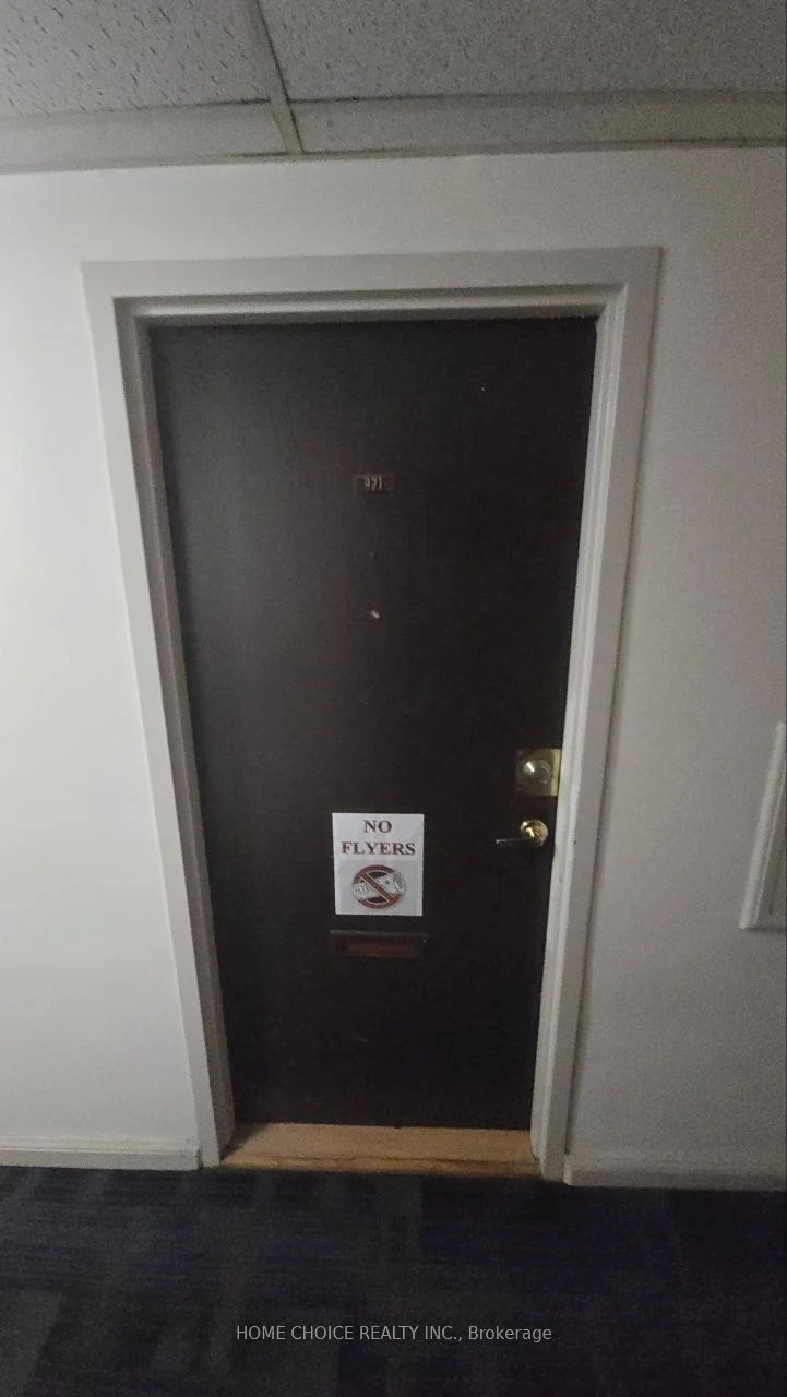 3460 Keele Street 921, Toronto W05, ON M3J 1L9