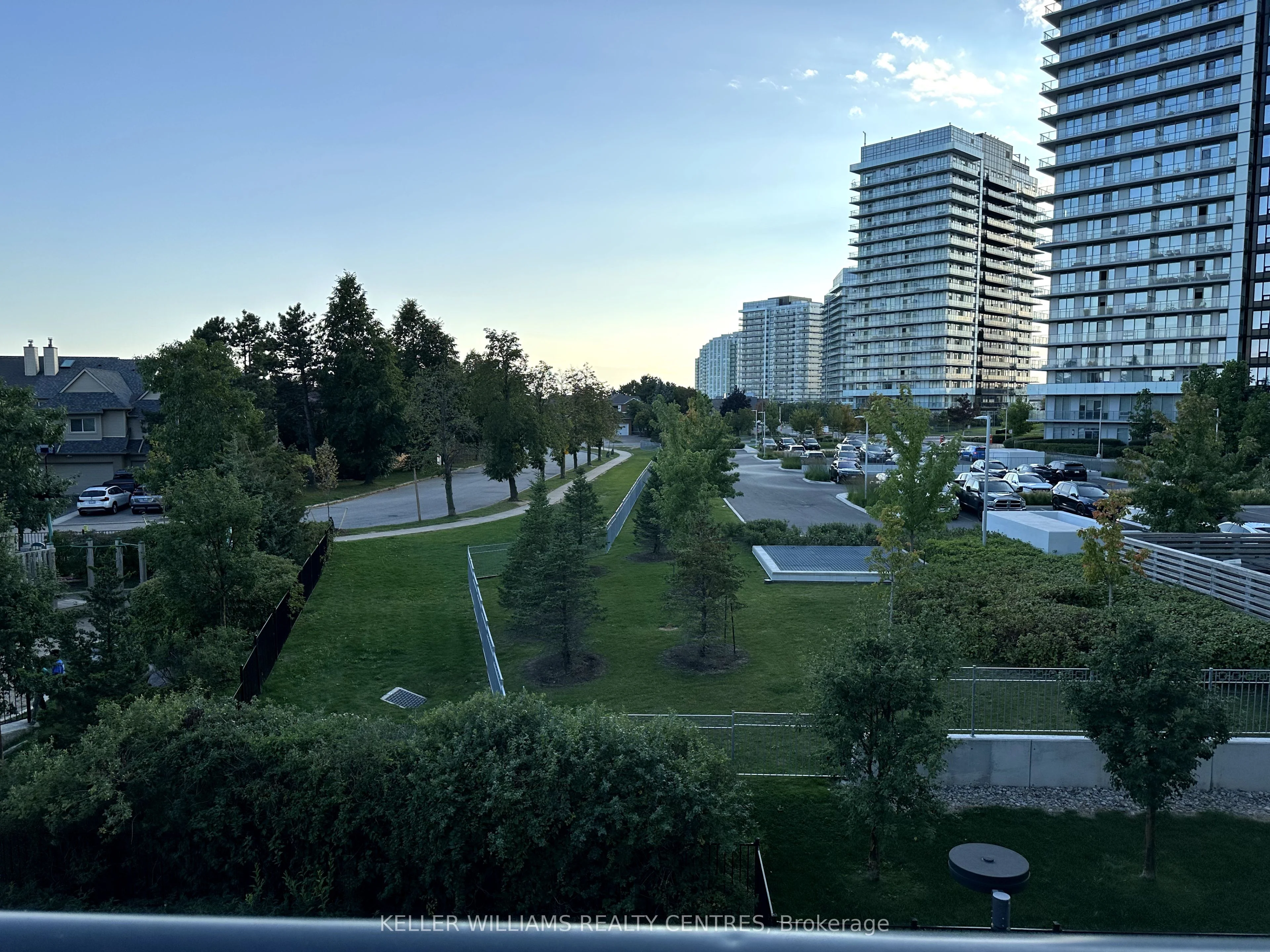 2560 Eglinton Avenue W 310, Mississauga, ON L5M 0Y3