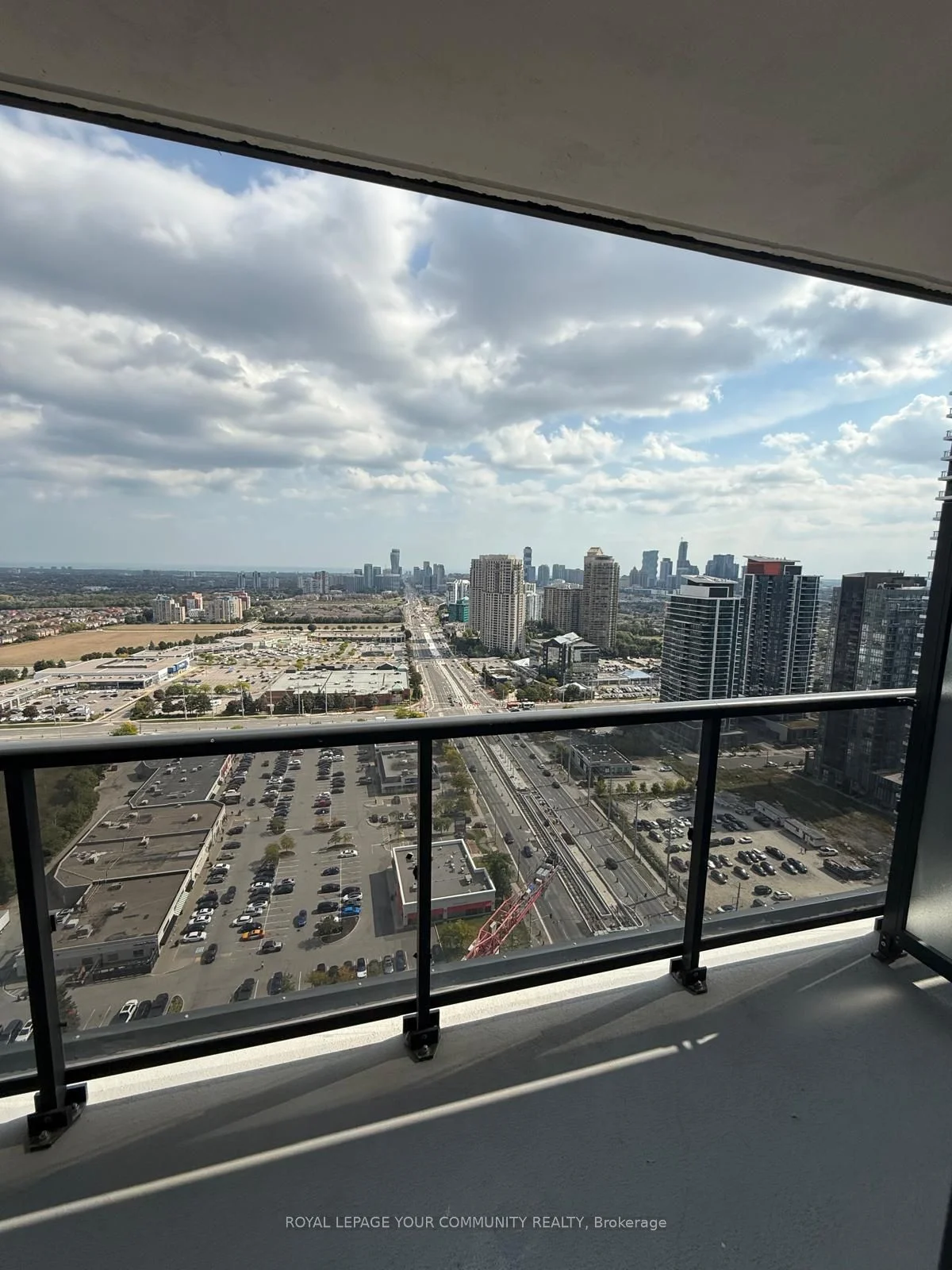 5105 Hurontario Street 2802, Mississauga, ON L4Z 0C9