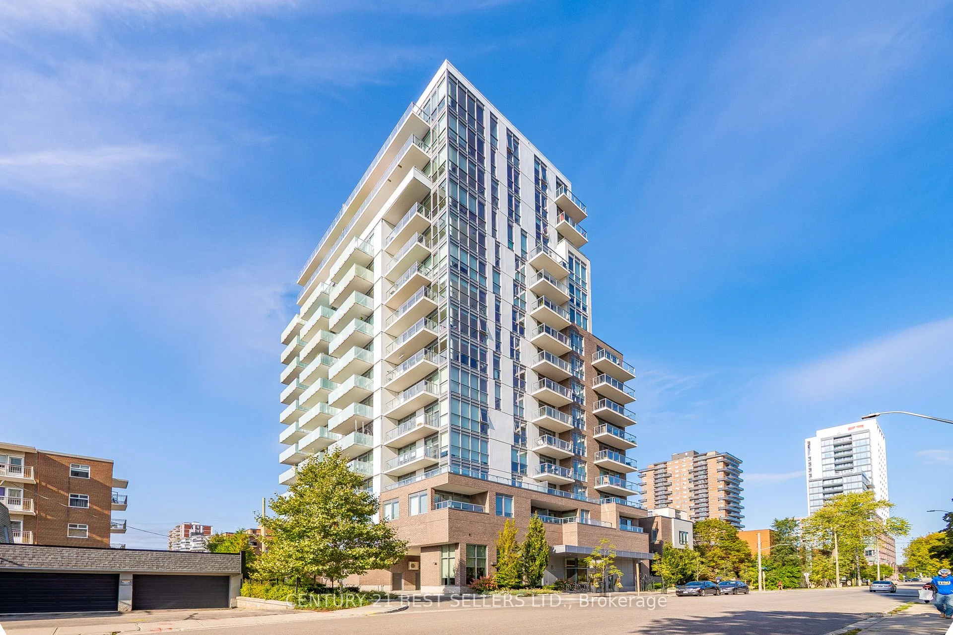 8 Ann Street 308, Mississauga, ON L5G 3E6