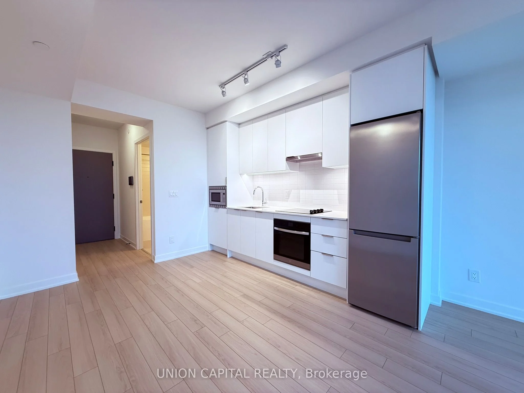 3079 Trafalgar Road 1506, Oakville, ON L6H 8C5