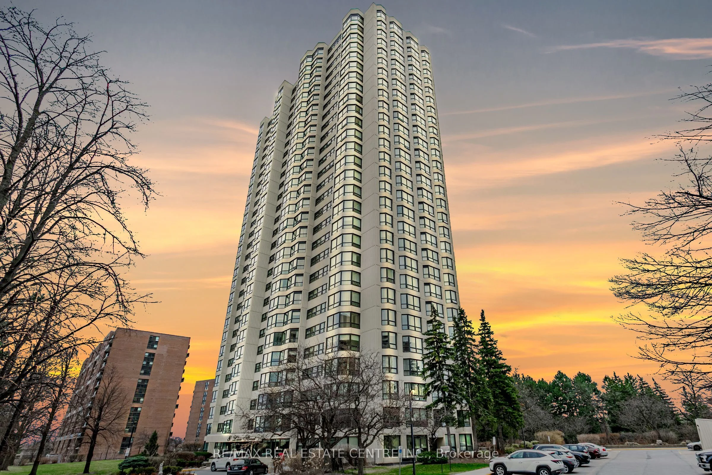 Condo Apartment in Brampton