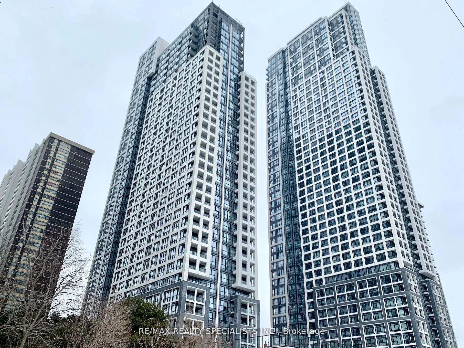 9 Mabelle Avenue 3421, Toronto W08, ON M9A 4X7