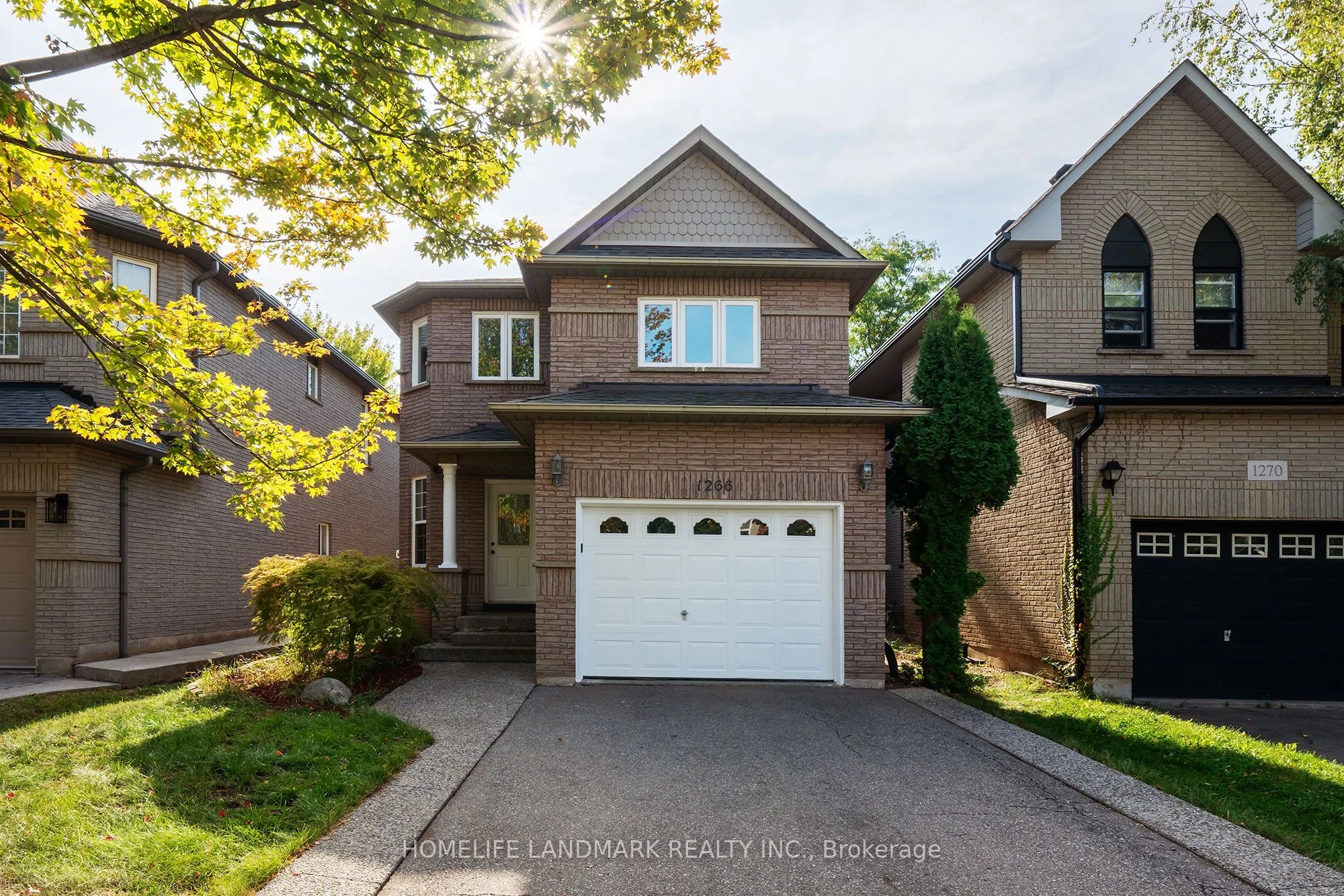 1266 Brillinger Street, Oakville, ON L6M 3S5