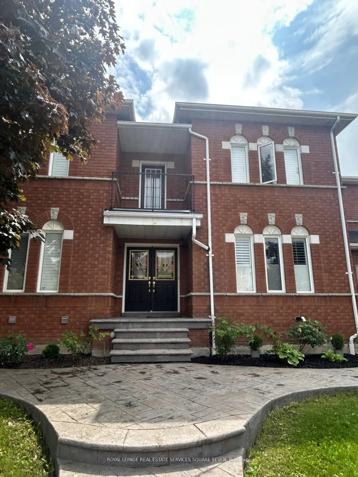 976 Southfork Drive Bsmnt, Mississauga, ON L5V 2K6