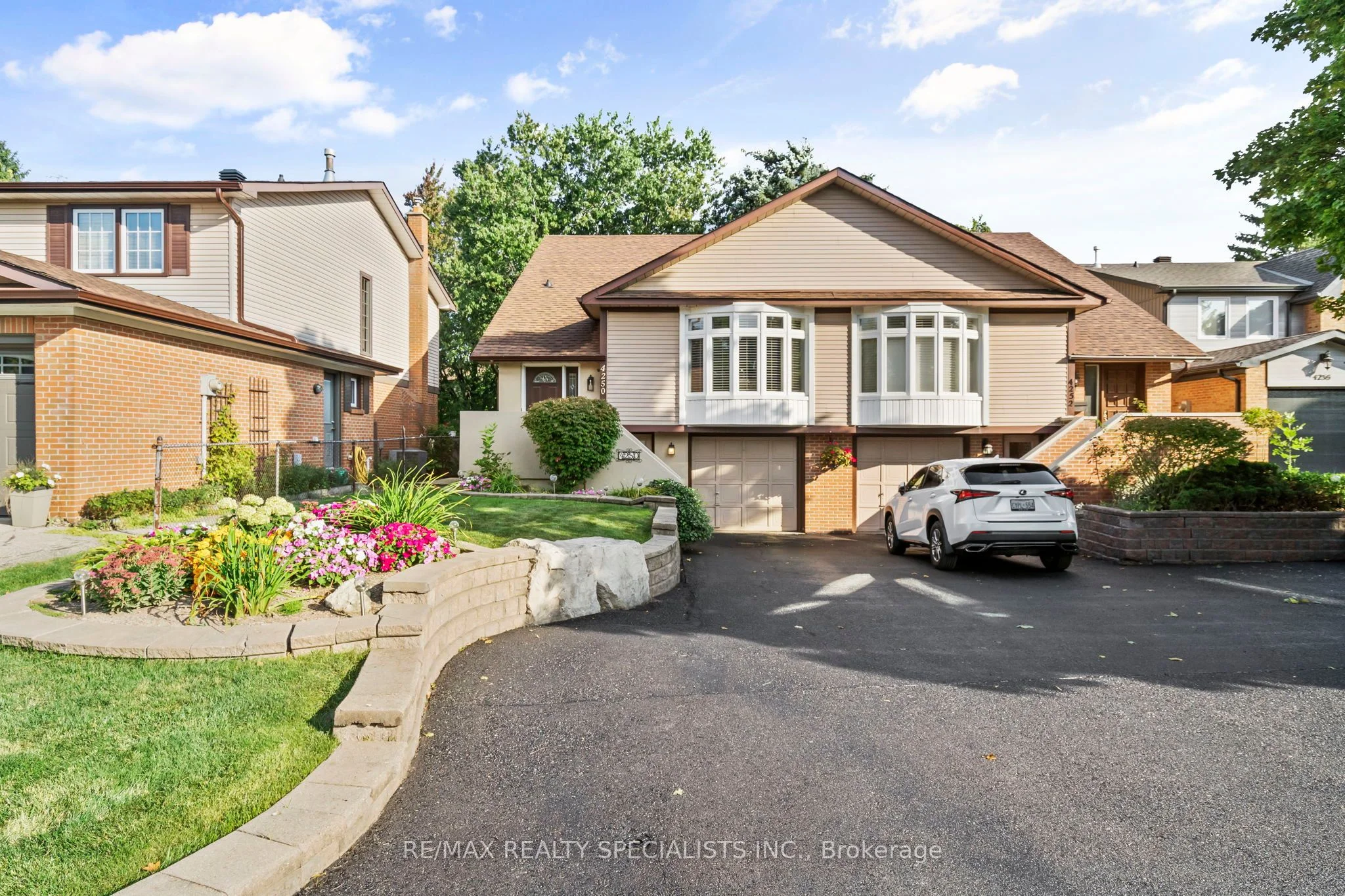 Semi-Detached in Mississauga