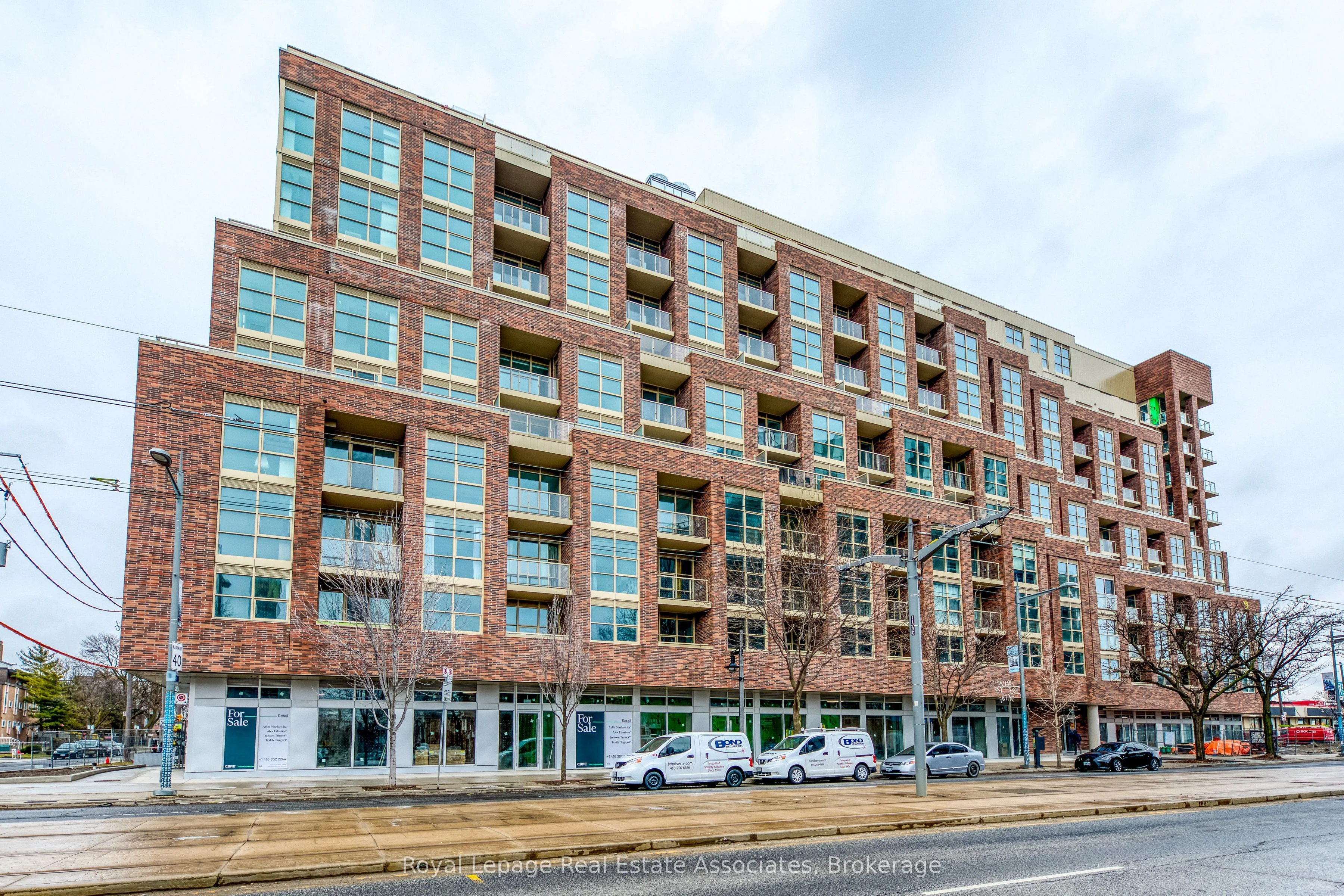 Condo Apartment in Toronto