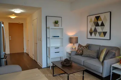 Condo Apartment in Mississauga
