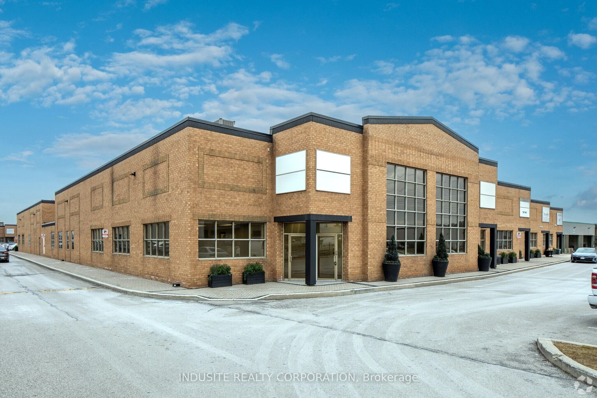 6415 Northwest Drive 15, Mississauga, ON L4V 1X1
