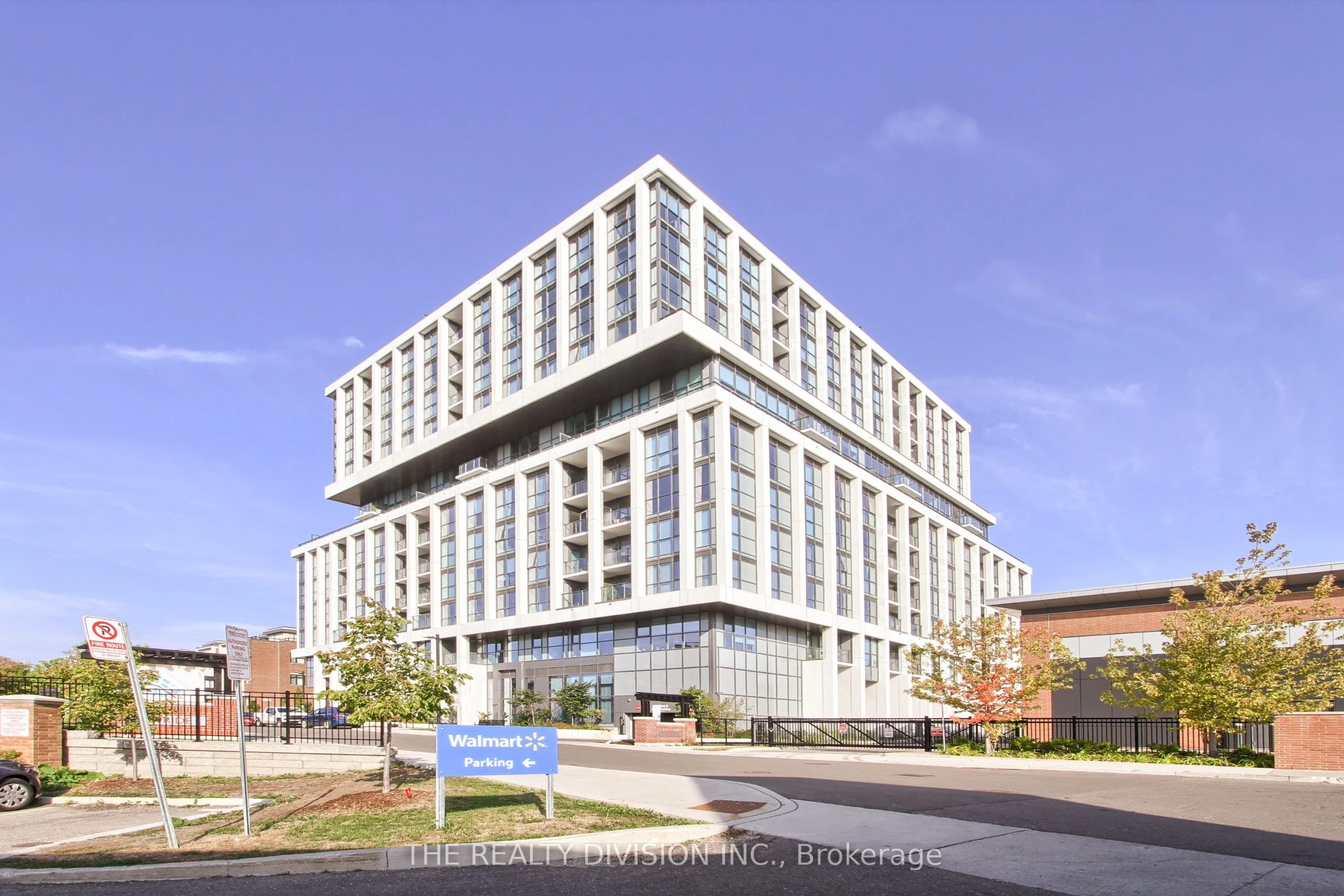 1063 Douglas McCurdy Common 611, Mississauga, ON L5G 4B1