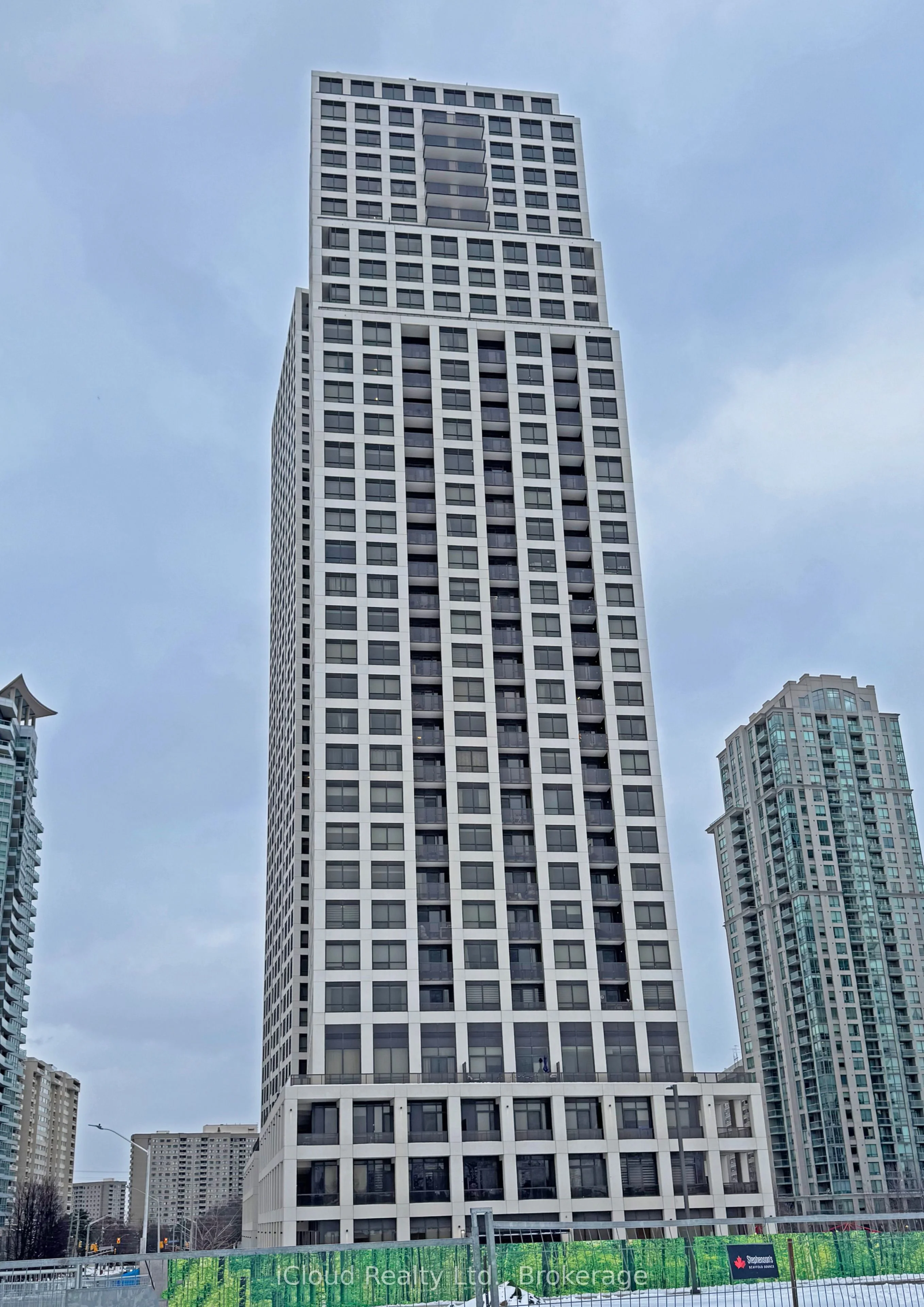 36 Elm Drive 503, Mississauga, ON L5B 0N3