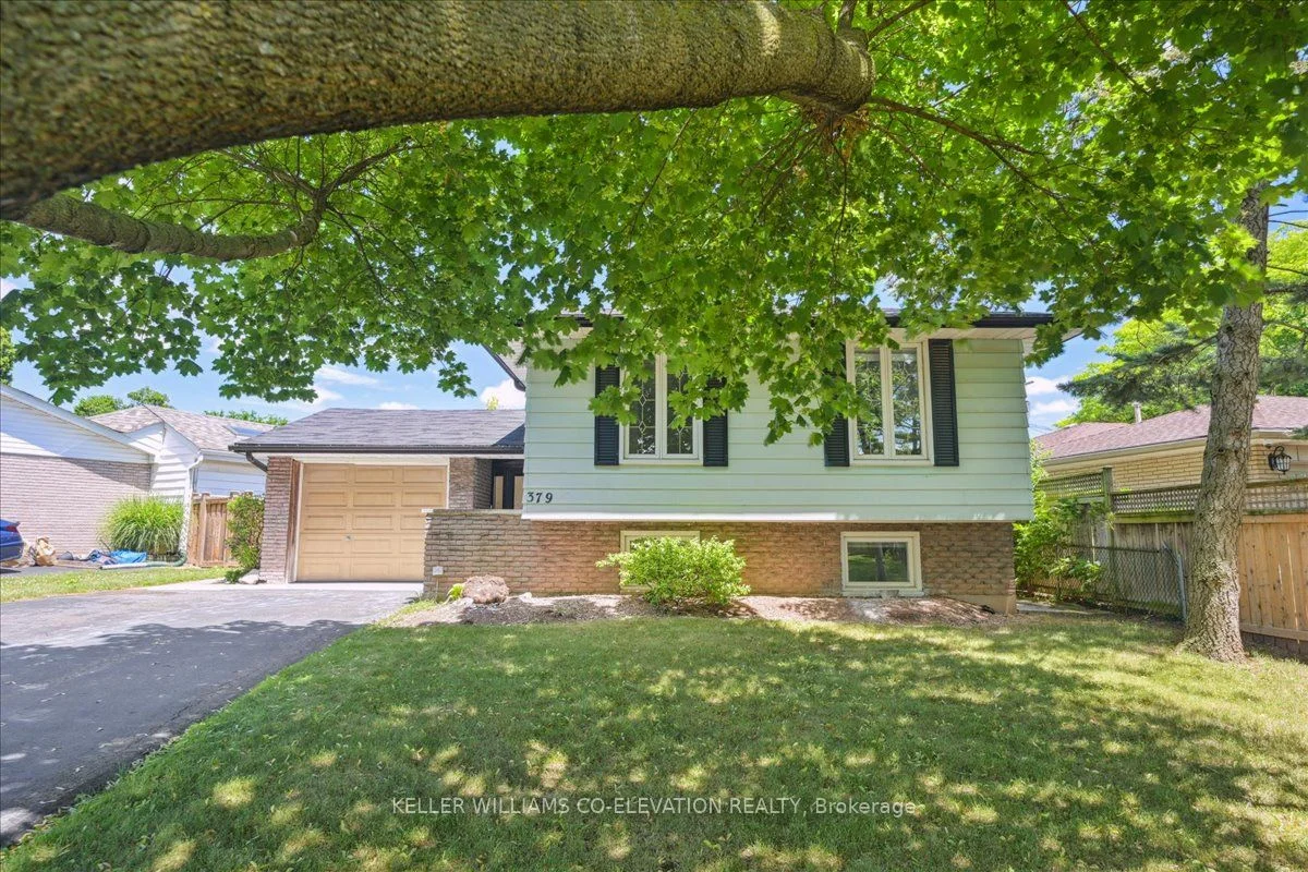 Detached in Burlington
