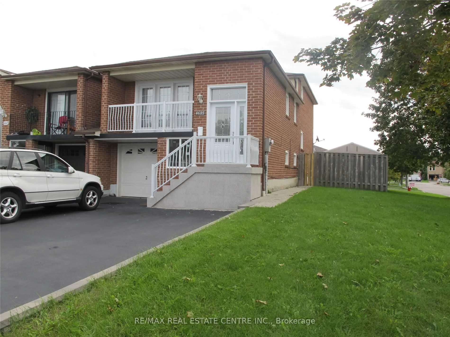 4695 Empire(Upper Floor) Crescent, Mississauga, ON L5R 1M5