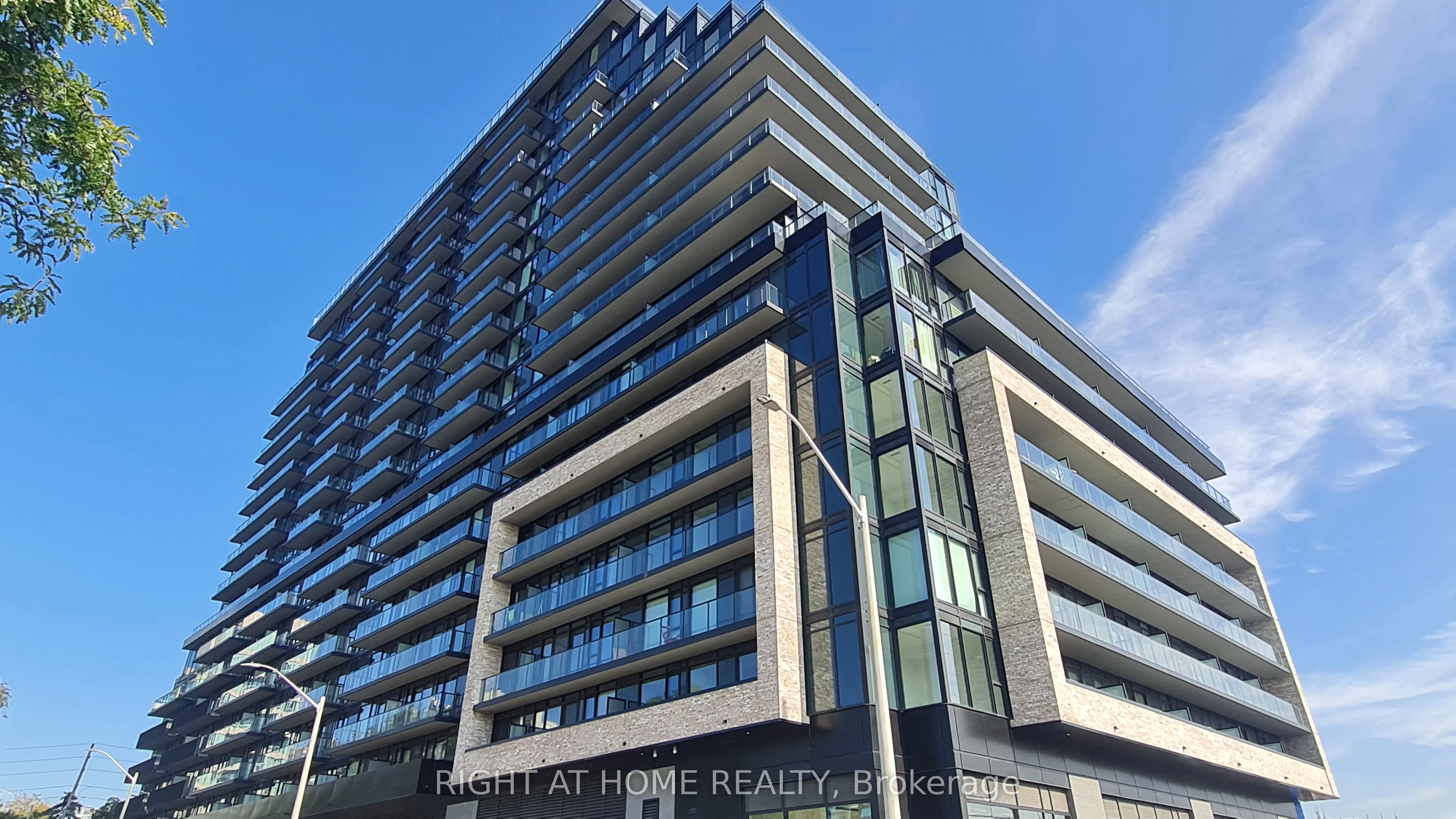 3009 Novar Road 430, Mississauga, ON L5B 0P9
