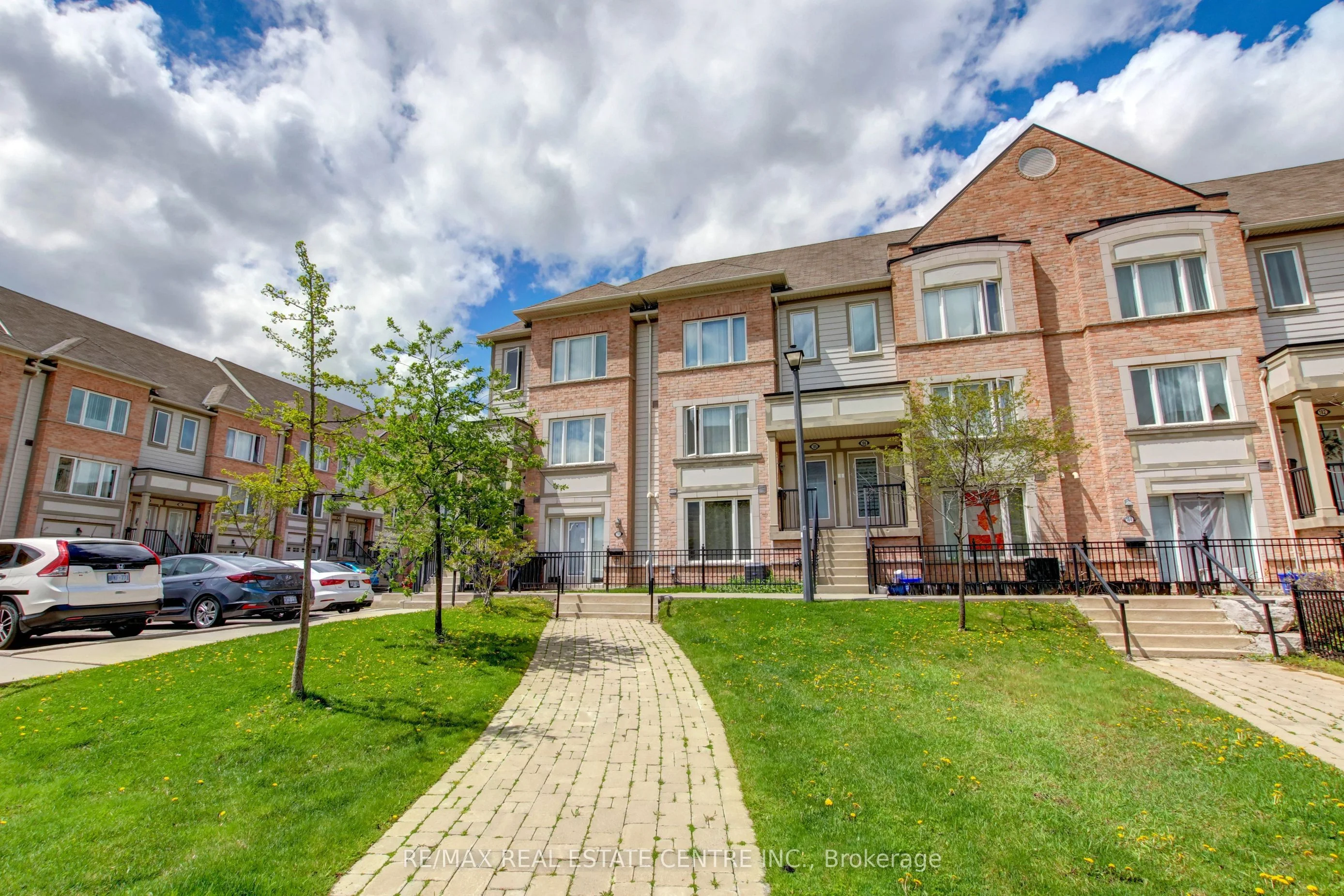 3050 Erin Centre Boulevard 190, Mississauga, ON L5M 0P5