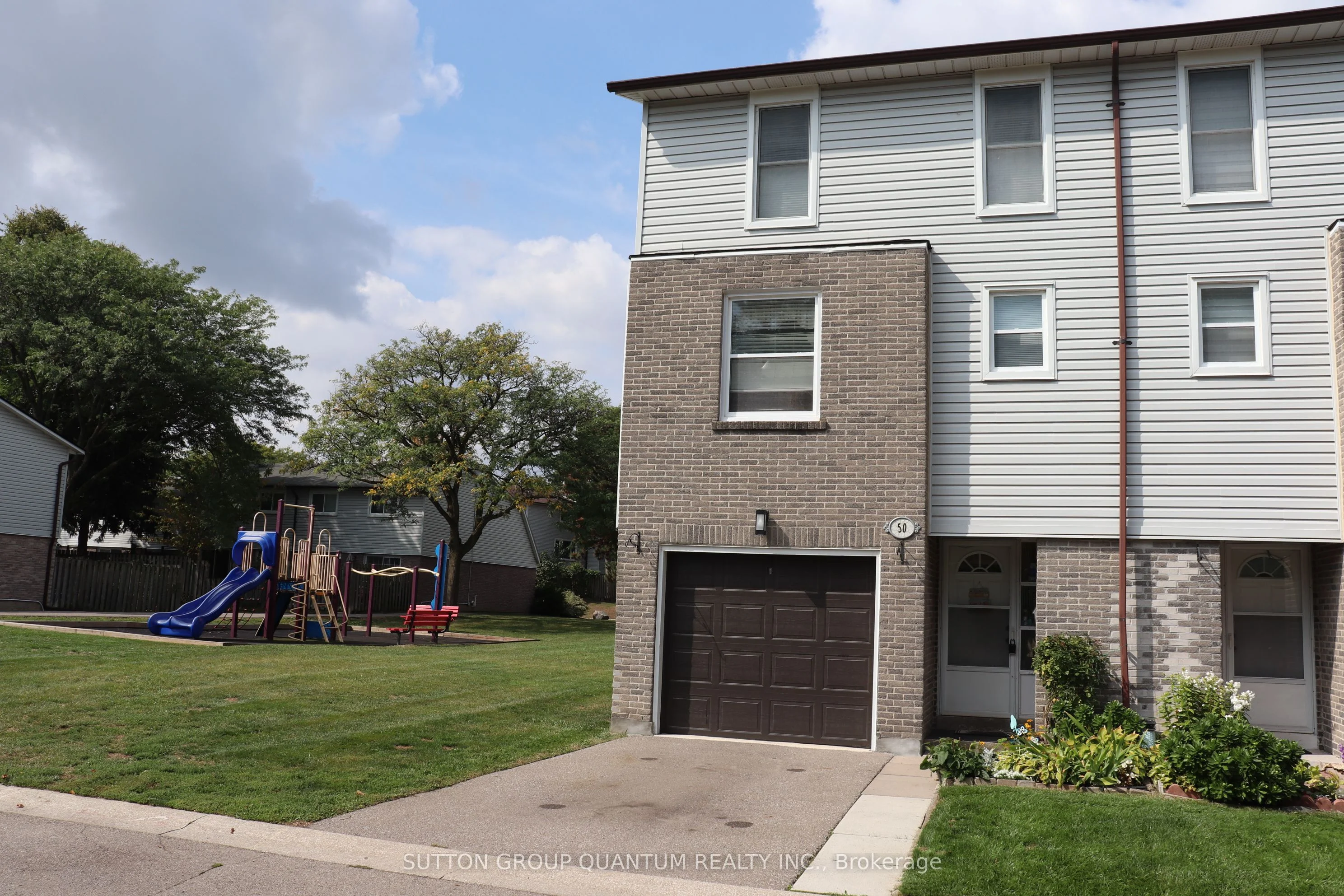 2440 Bromsgrove Road 50, Mississauga, ON L5J 4J7