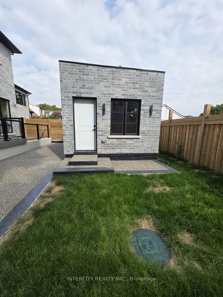 247 Alderbrae Avenue Garden Suite, Toronto W06, ON M8W 4K6