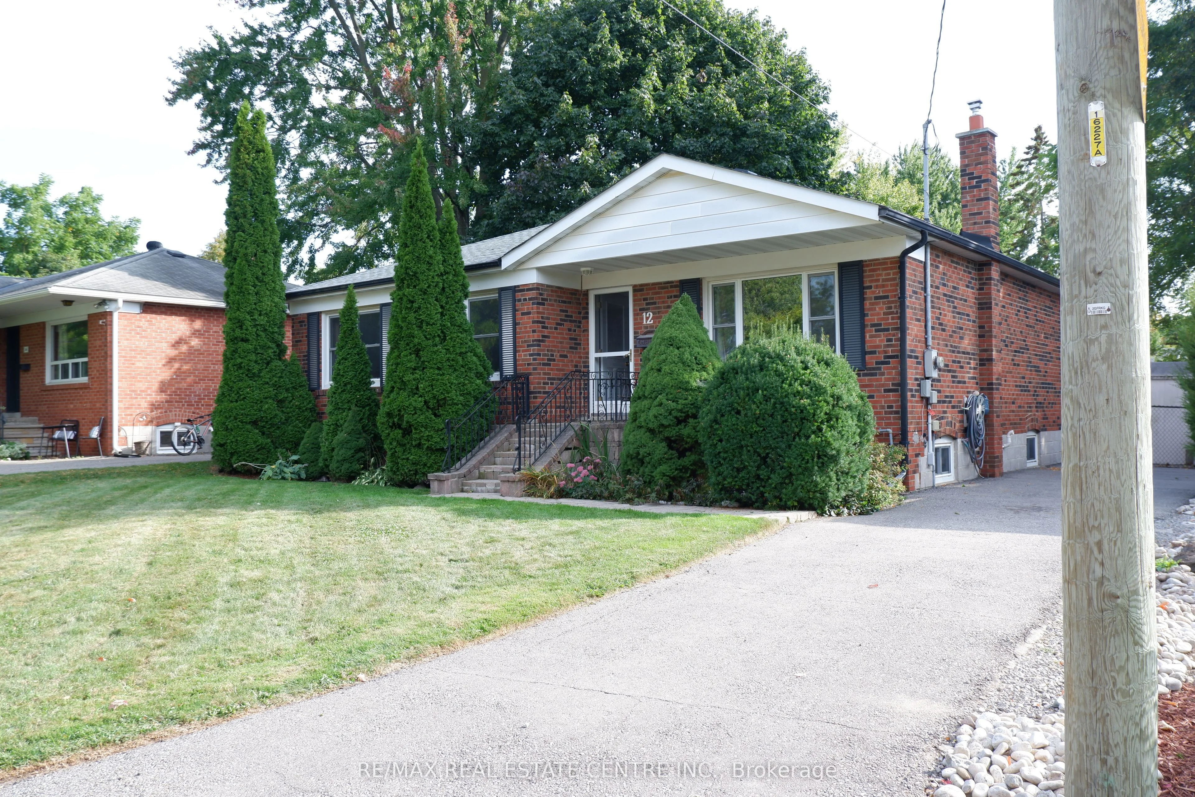12 Shelley Street, Halton Hills, ON L7G 3W9