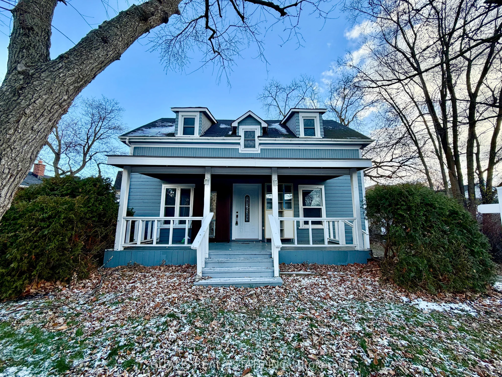2348 SOVEREIGN Street, Oakville, ON L6L 1L8