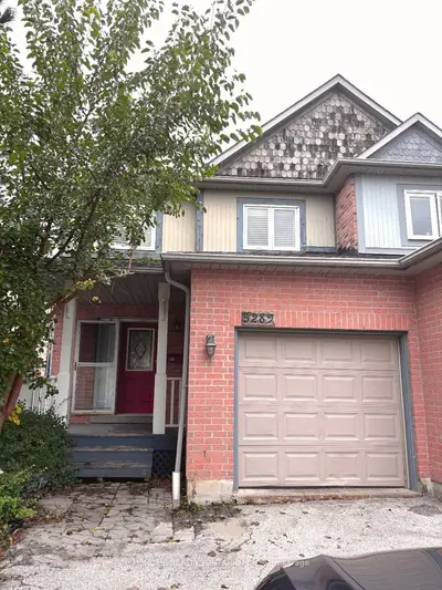 Semi-Detached in Mississauga