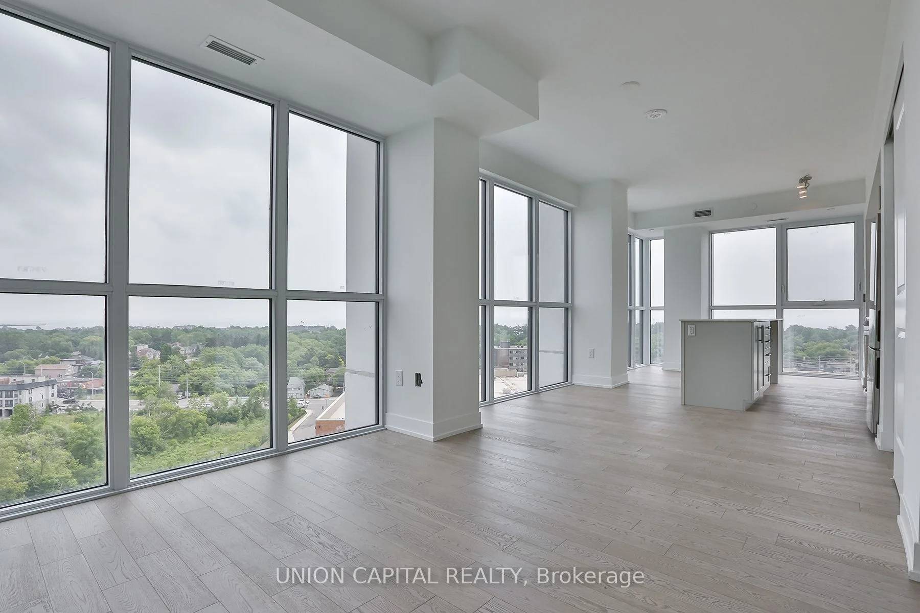 1063 Douglas Mccurdy Comm Circle 1104, Mississauga, ON L5G 0C5