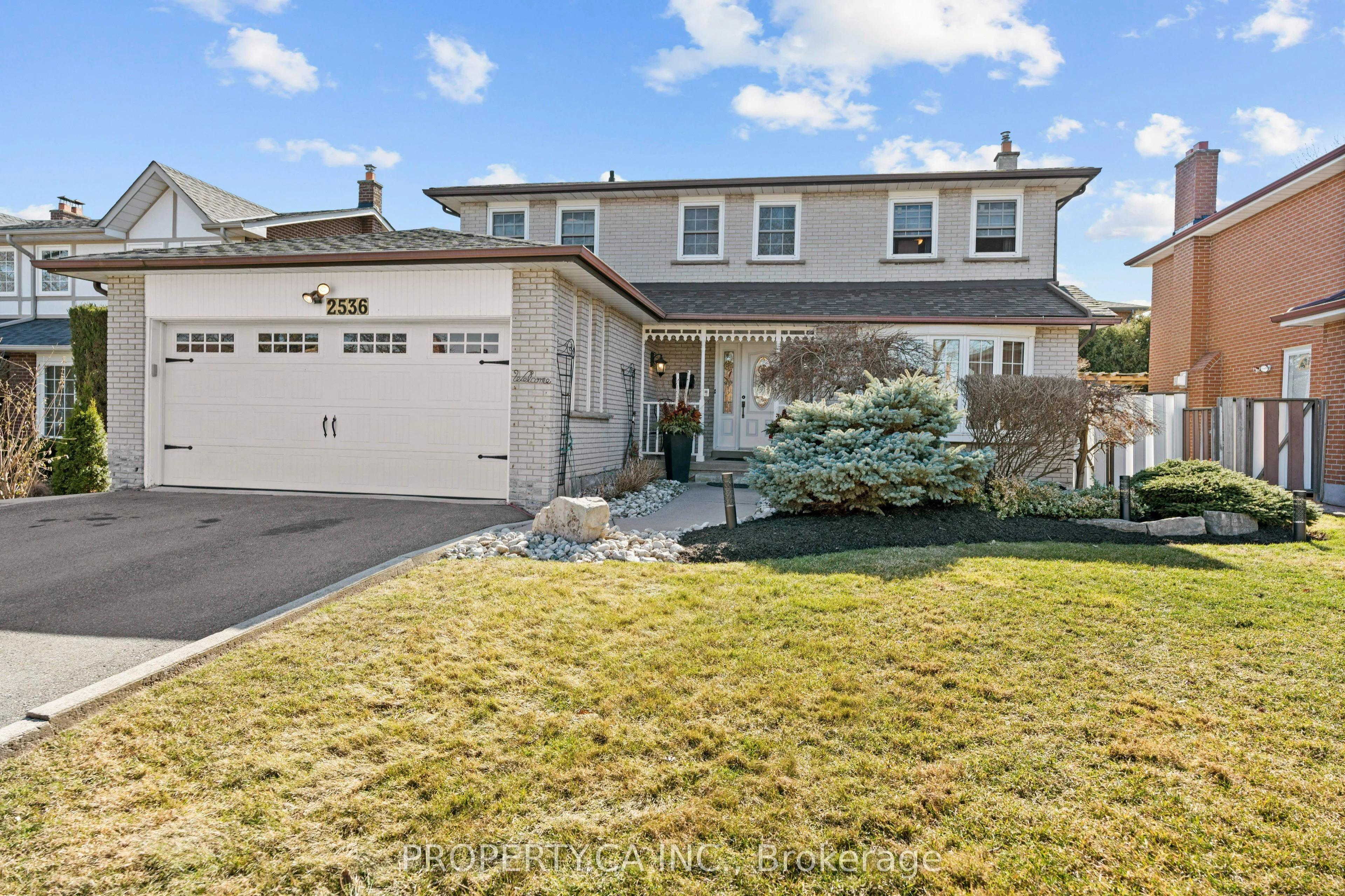 2536 Birch Crescent, Mississauga, ON L5J 4H1
