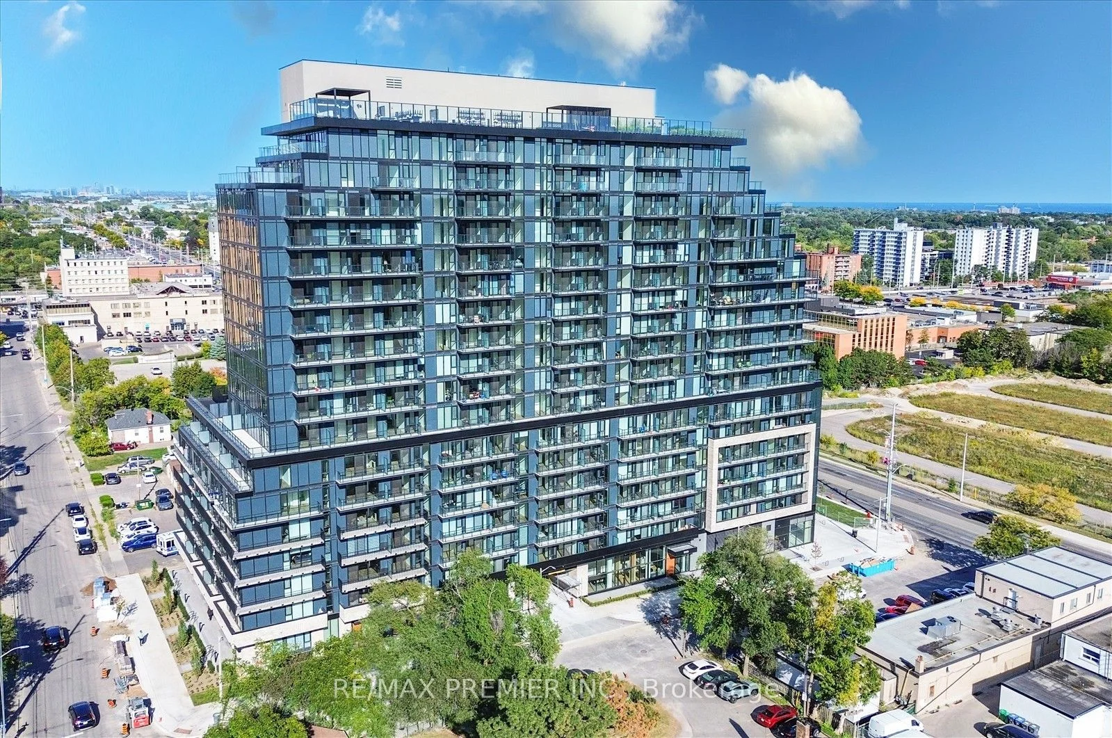 89 Dundas Street W 1708, Mississauga, ON L5B 0P9