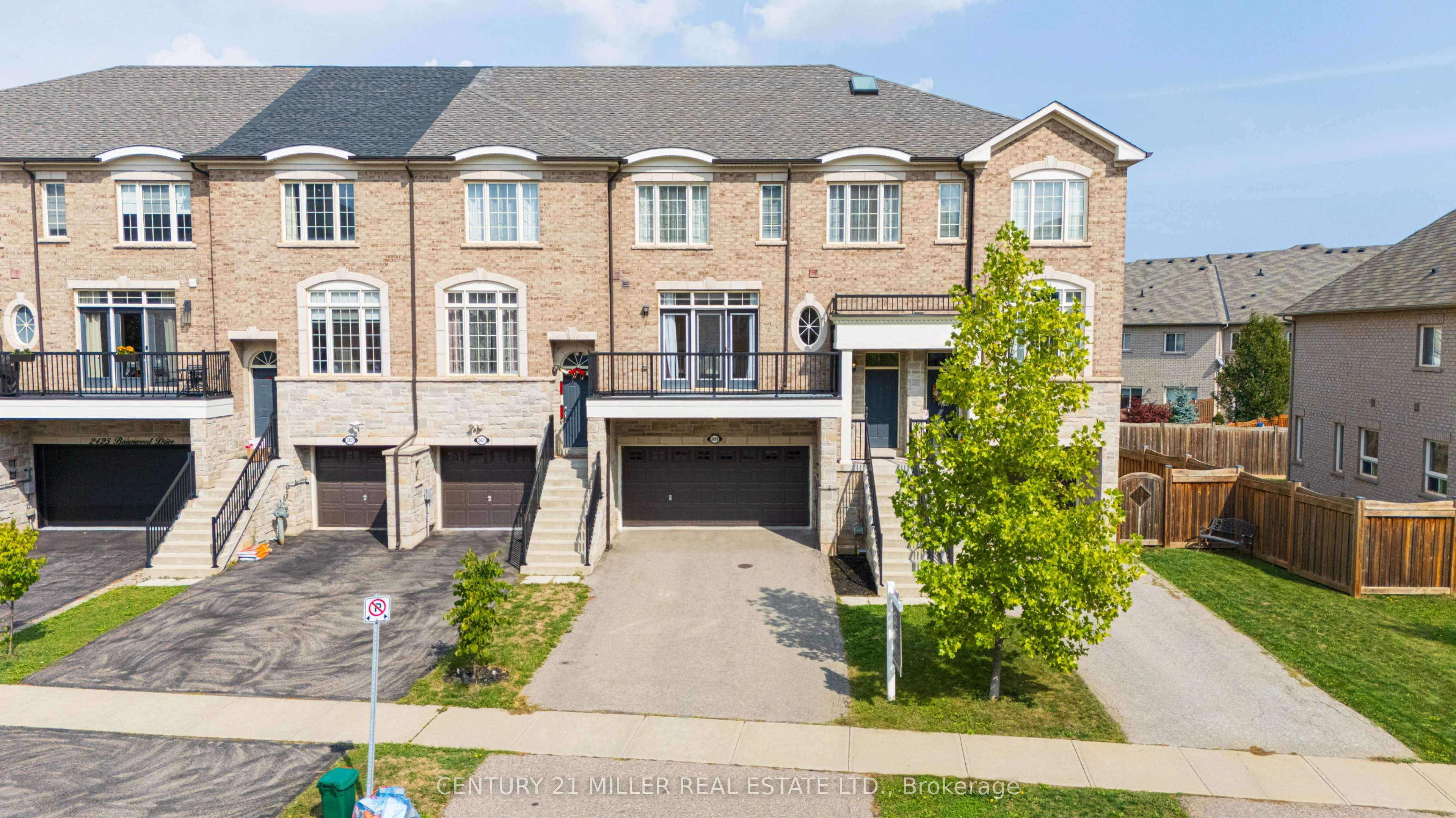 2419 Baronwood Drive, Oakville, ON L6M 0J7