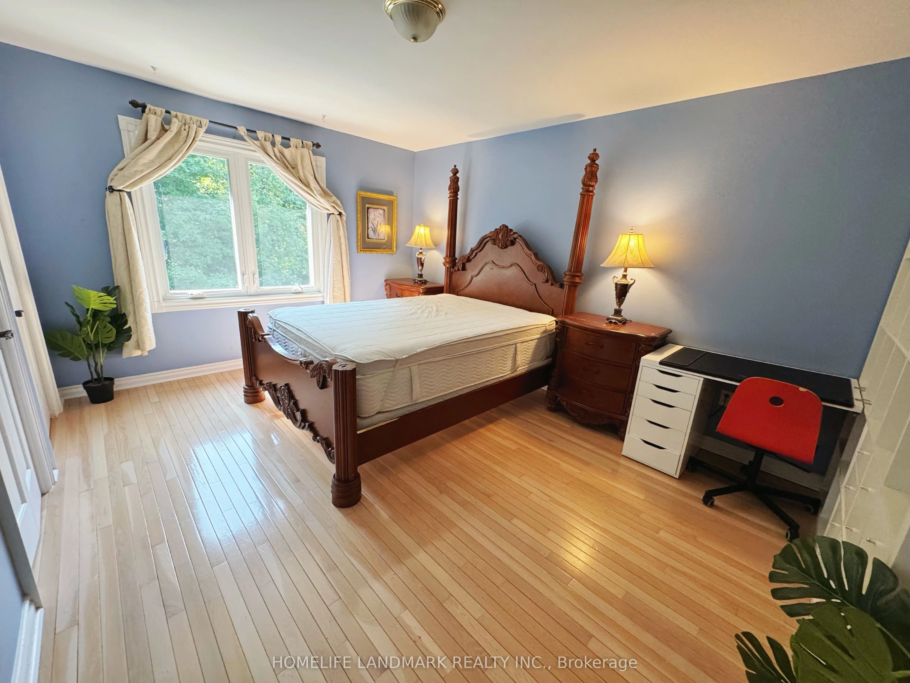2415 Jarvis Street B4, Mississauga, ON L5C 2P7