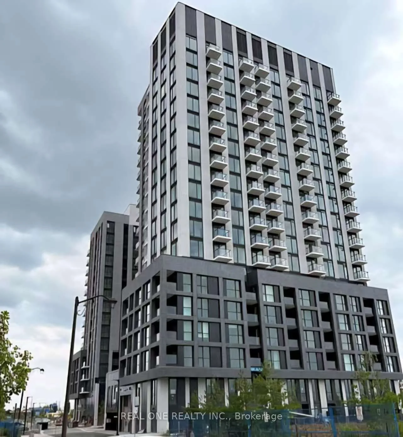 3079 Trafalgar Road 1711, Oakville, ON L6H 8C5