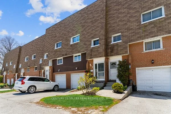 2056 Marine Drive 7, Oakville, ON L6L 1B4