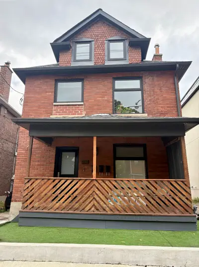 Duplex in Toronto