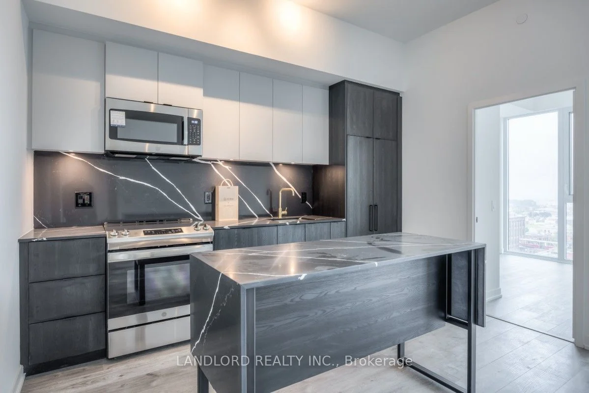 285 Dufferin Street 1215, Toronto W01, ON M6K 1Z7
