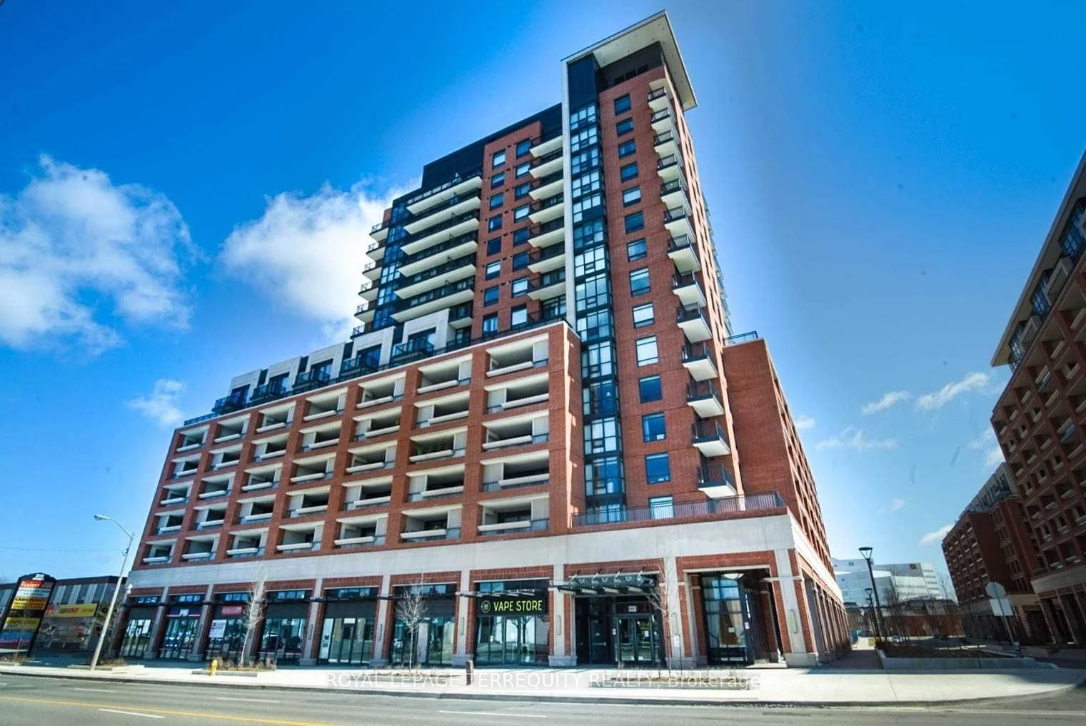 3091 Dufferin Street 212, Toronto W04, ON M6A 0C4