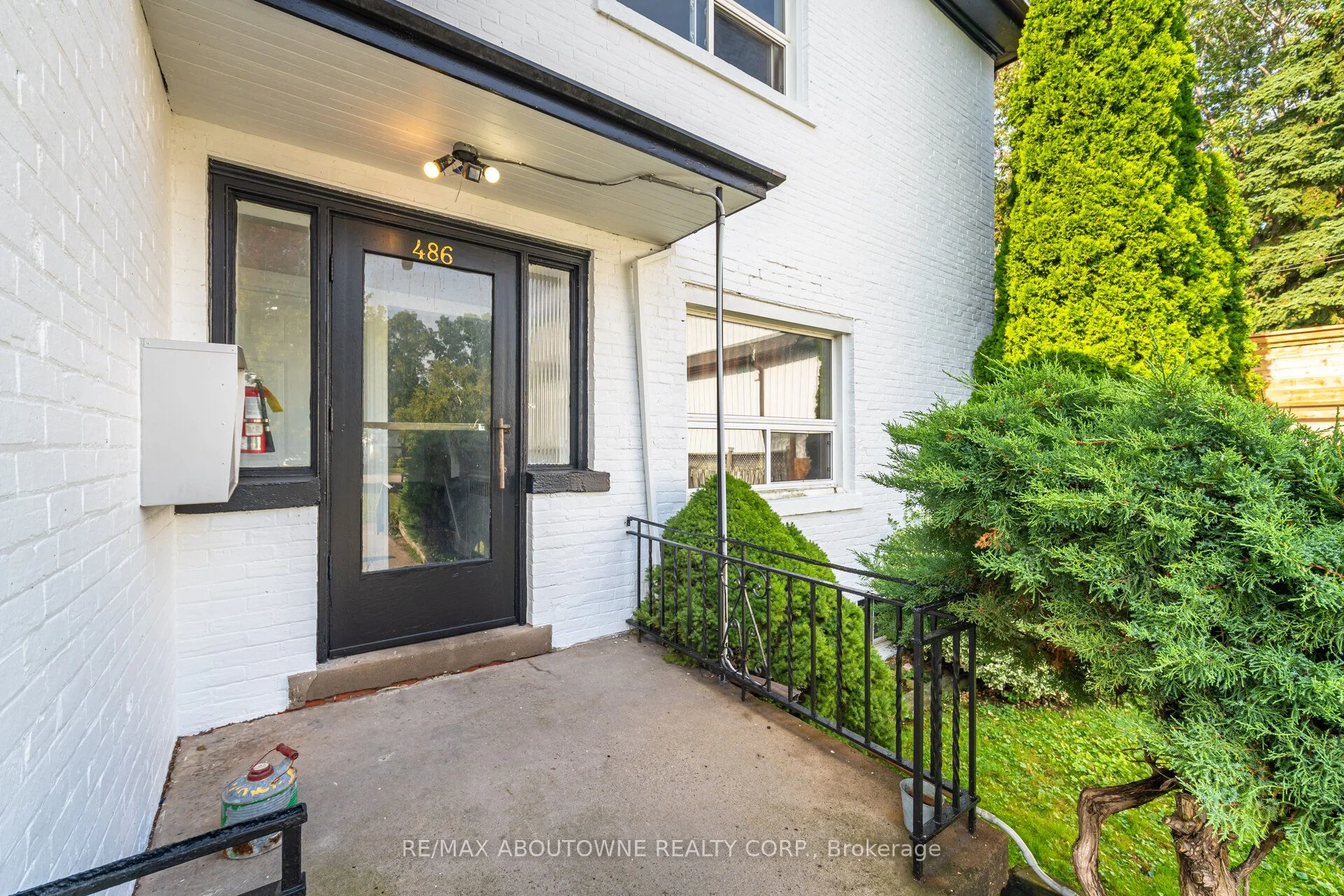 486 Holtby Avenue 4, Burlington, ON L7R 2R3