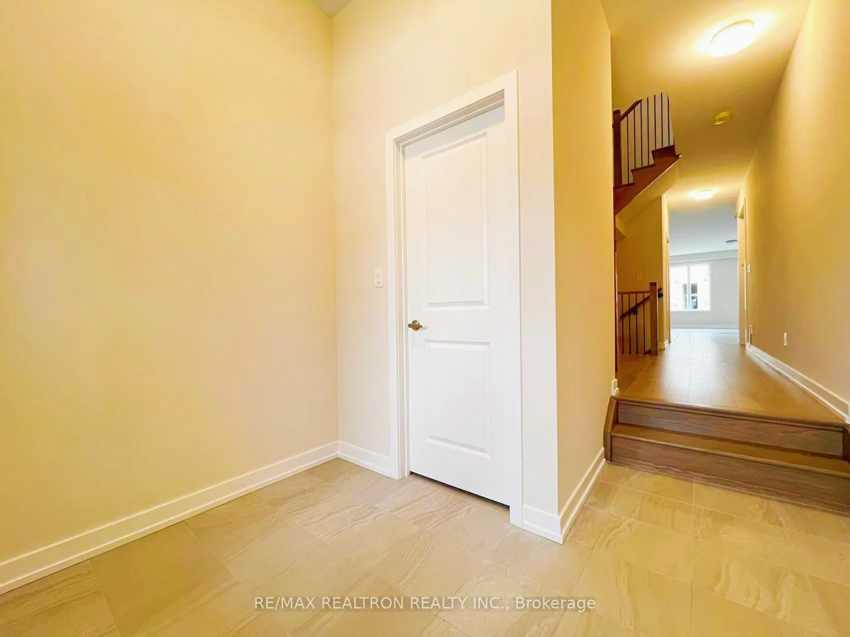 1175 Dartmouth Crescent, Oakville, ON L6H 3Z9