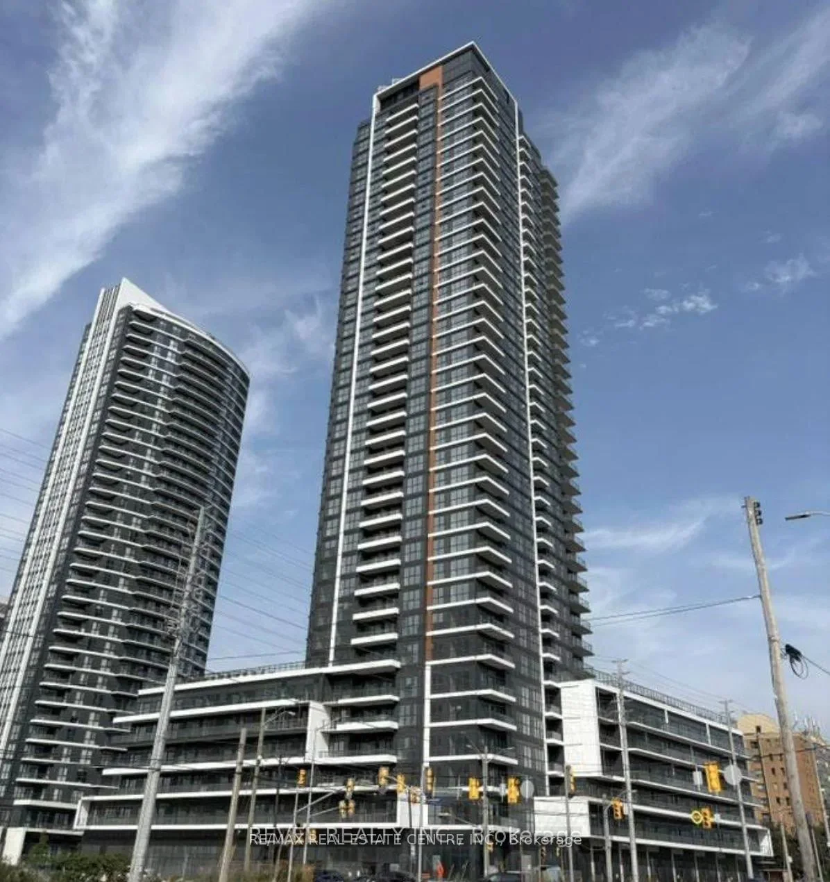 15 Watergarden Drive 422, Mississauga, ON L5R 0H4