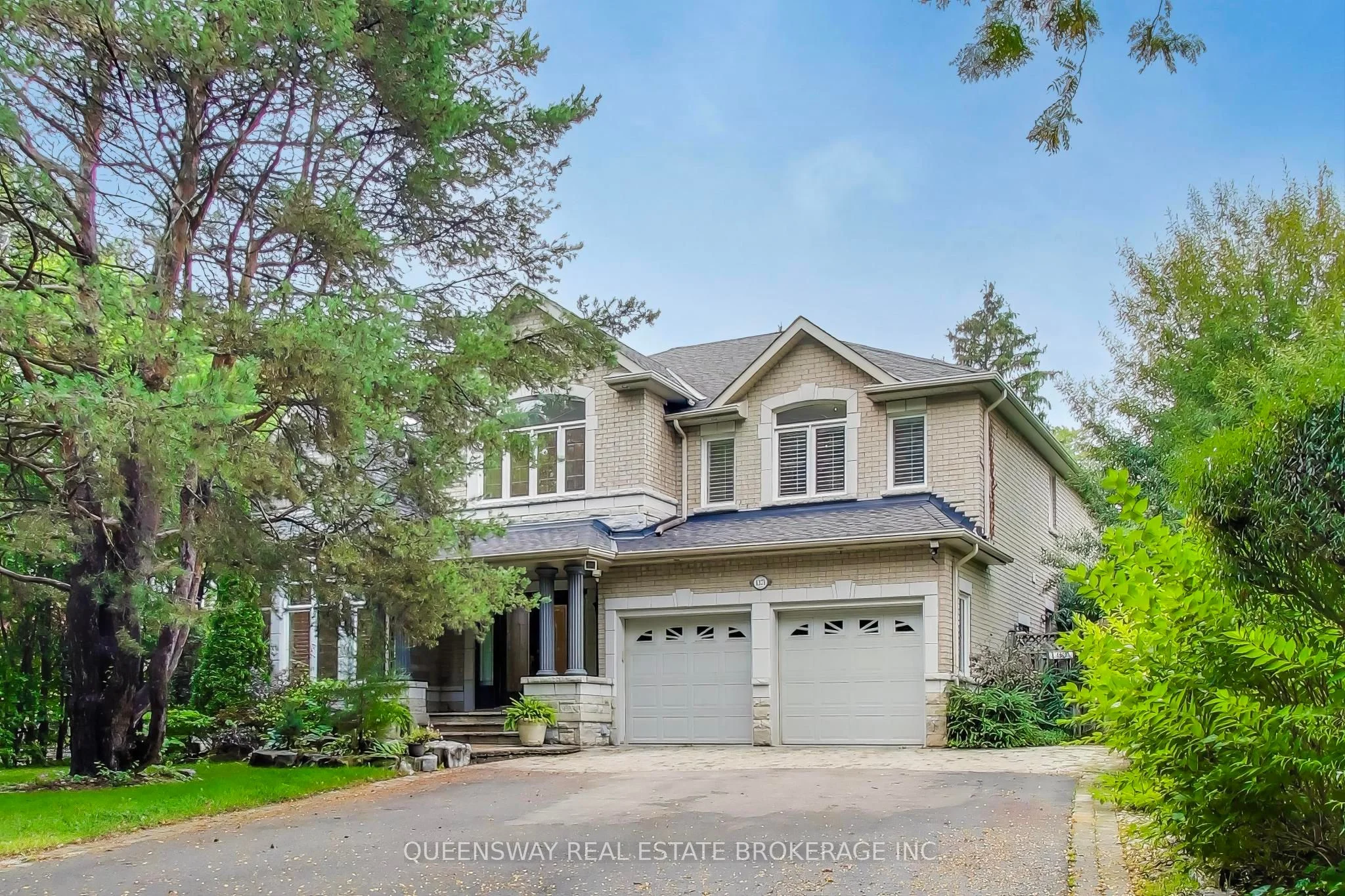 1371 Chriseden Drive, Mississauga, On L5h 1v1