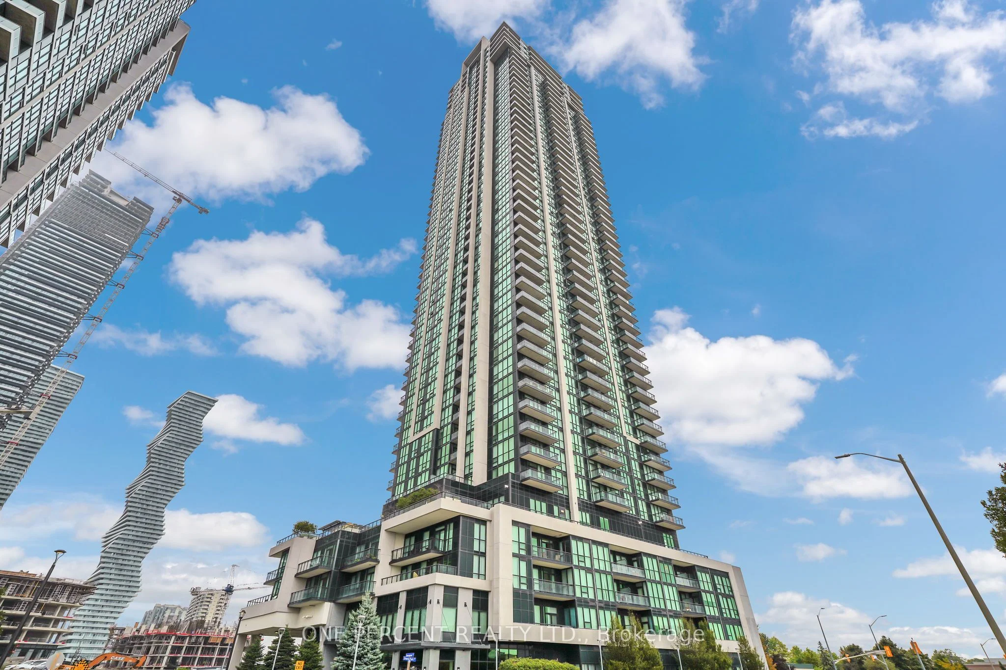 3975 Grand Park Drive 4806, Mississauga, On L5b 0k4