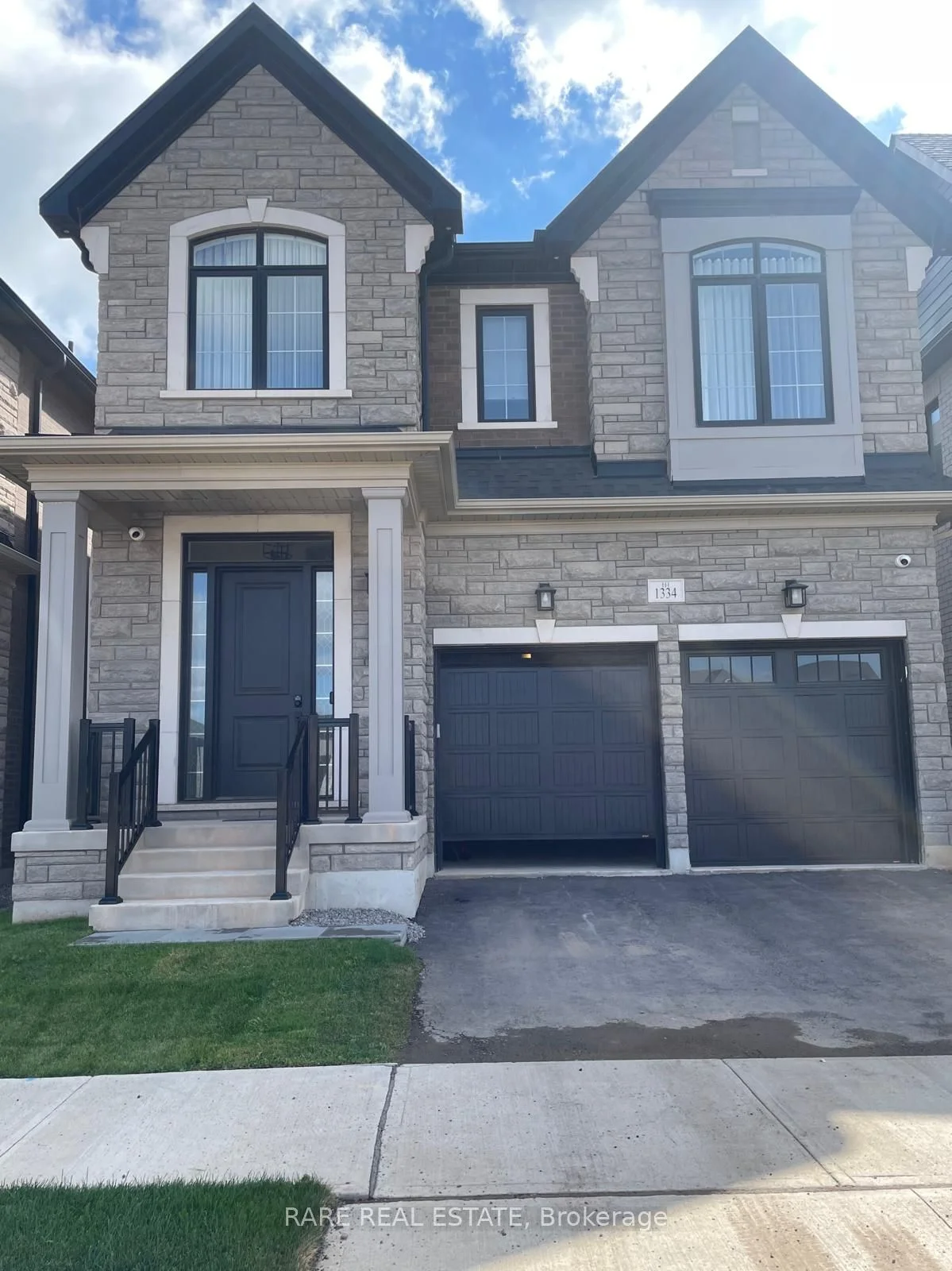 1334 Loon Lane, Oakville, ON L6H 7X3