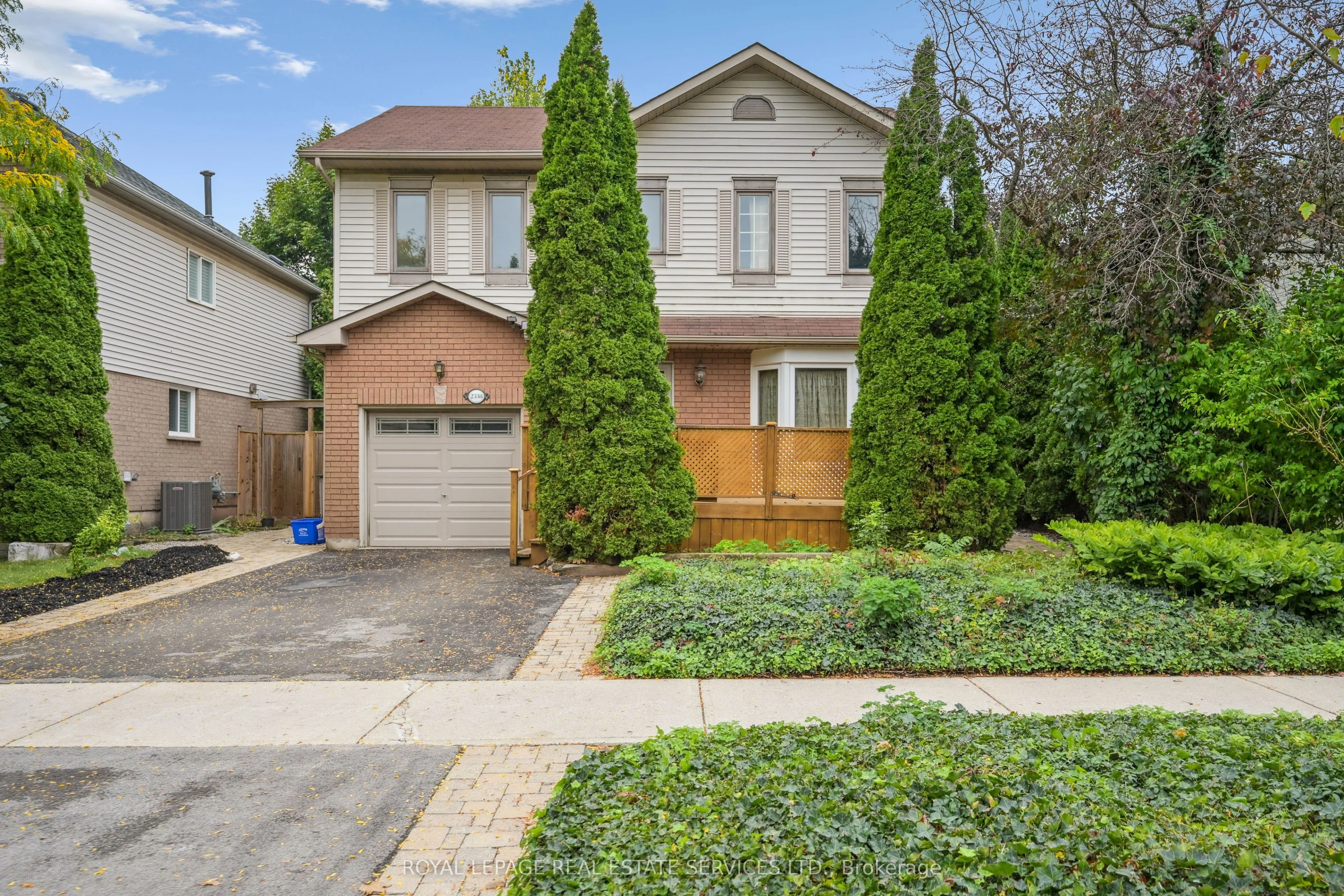 2338 Mowat Avenue, Oakville, ON L6H 6B8