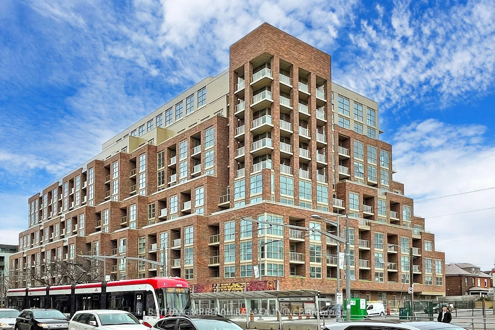 1787 St Clair Avenue W 706, Toronto W03, ON M6N 0B7