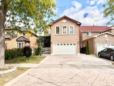 Detached in Brampton