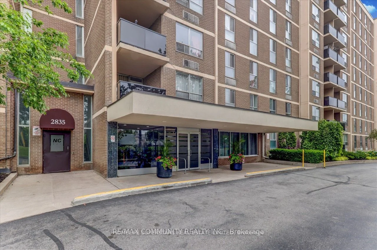 2835 Islington Avenue 919, Toronto W05, ON M9L 2K2