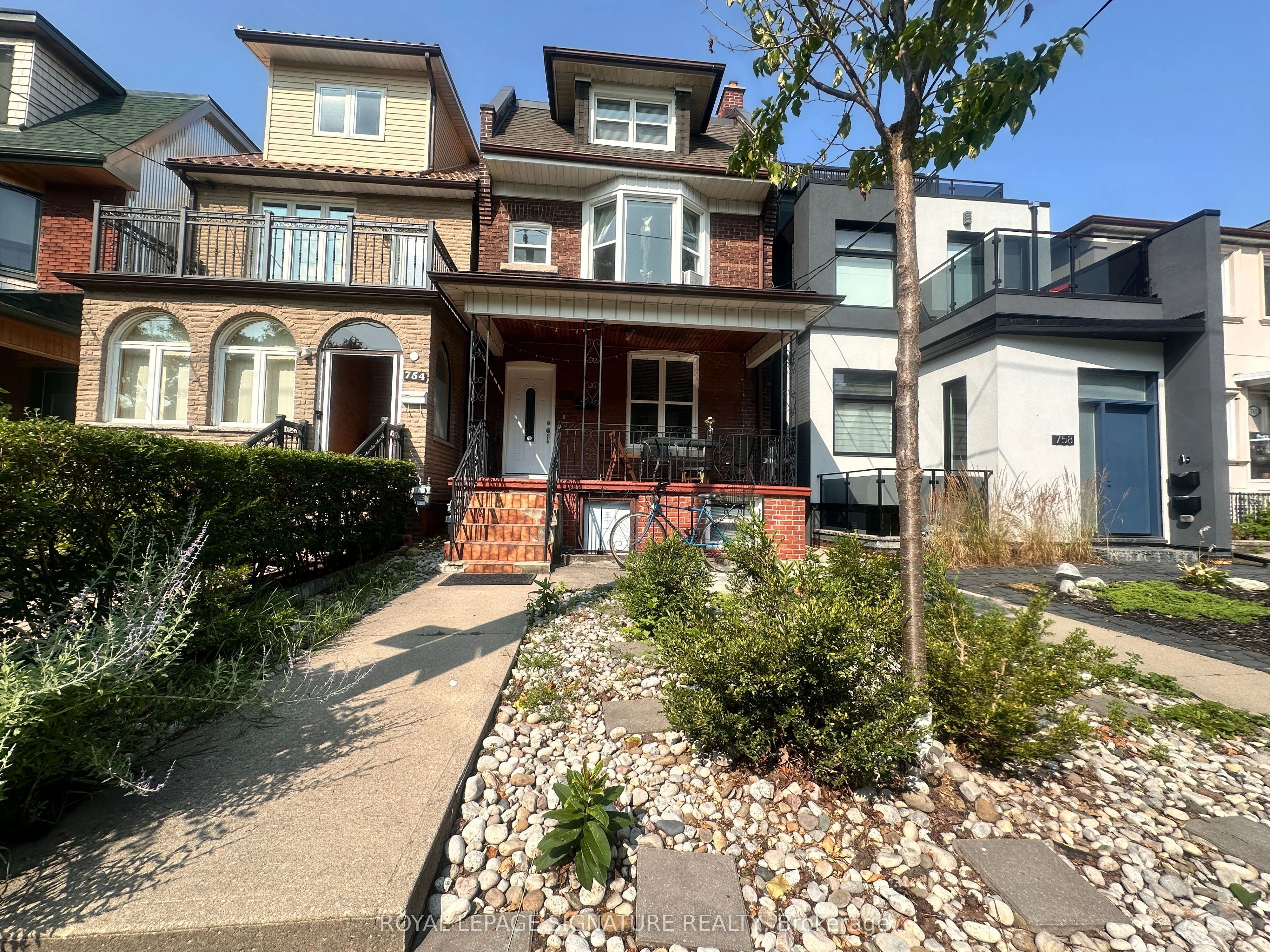 756 Crawford Street Lower, Toronto W02, On M6g 3k3