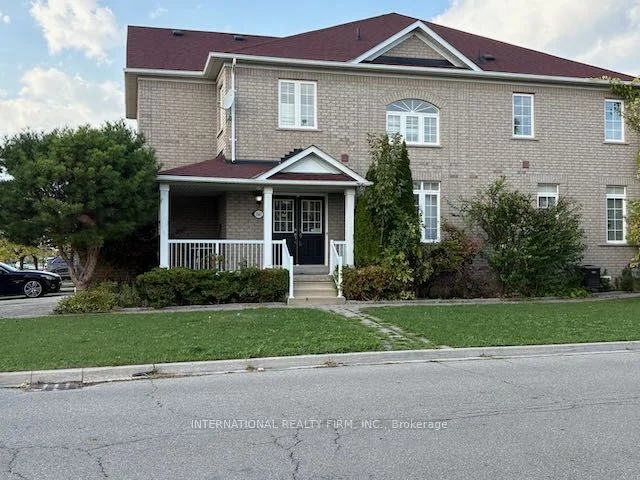 3541 Fountain Park Avenue, Mississauga, ON L5M 7E8